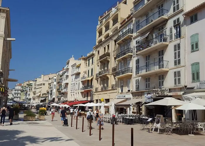 Apartman Citilet 4 Duplex, Funky With Large Terrace *