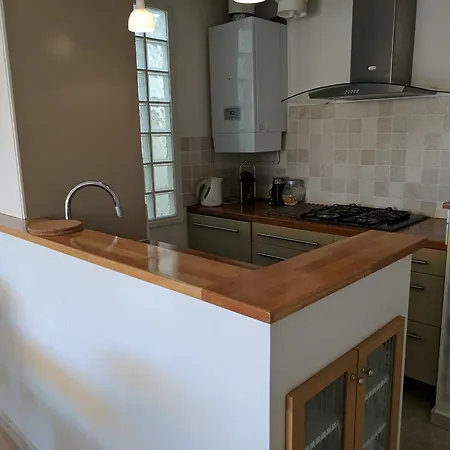 Citilet 4 Duplex, Funky With Large Terrace Apartment *