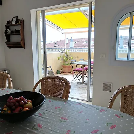 Citilet 4 Duplex, Funky With Large Terrace * 戛纳